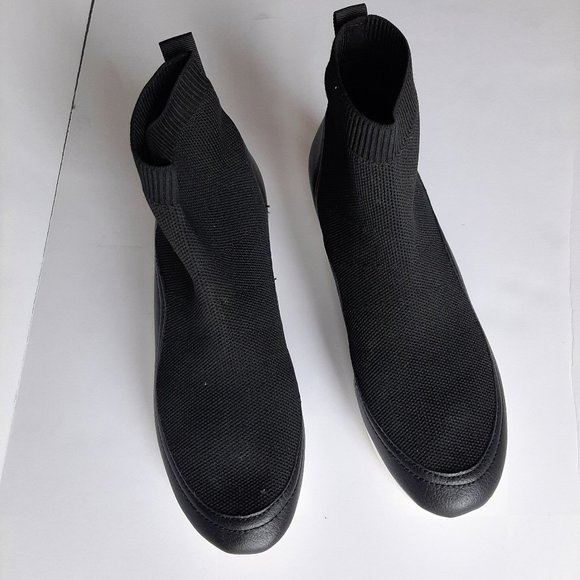 DKNY Angie Slip-On Wedge Heel Black Sneakers Size 9.5M - Picture 3 of 8